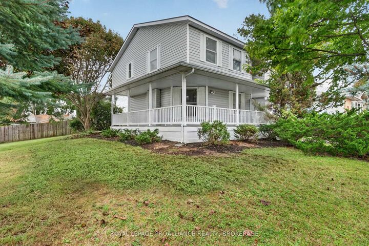 Property Photo:  378 Waterloo Drive  ON K7M 8X6 