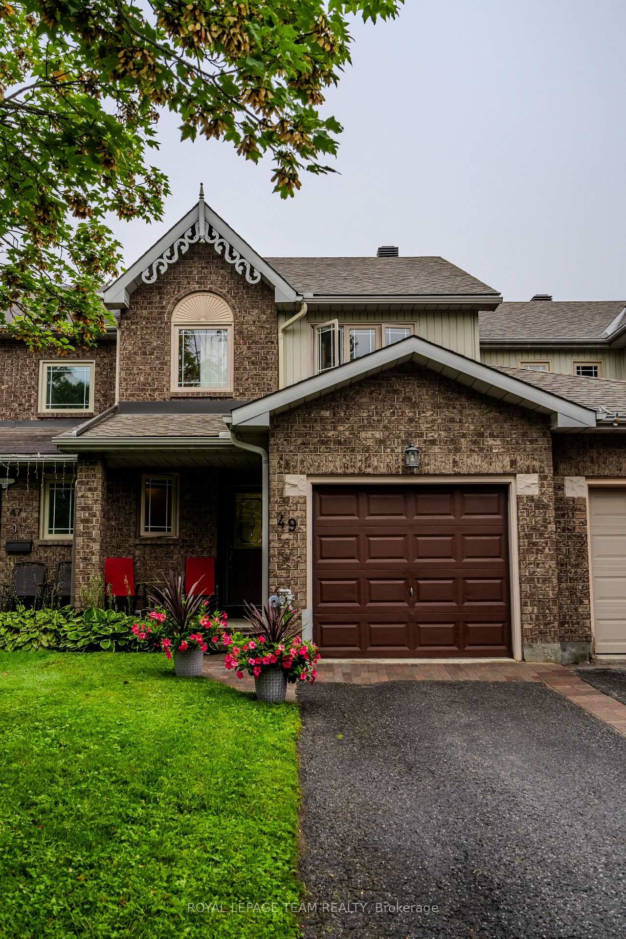 Property Photo:  49 Harrington Court  ON K2K 2S6 