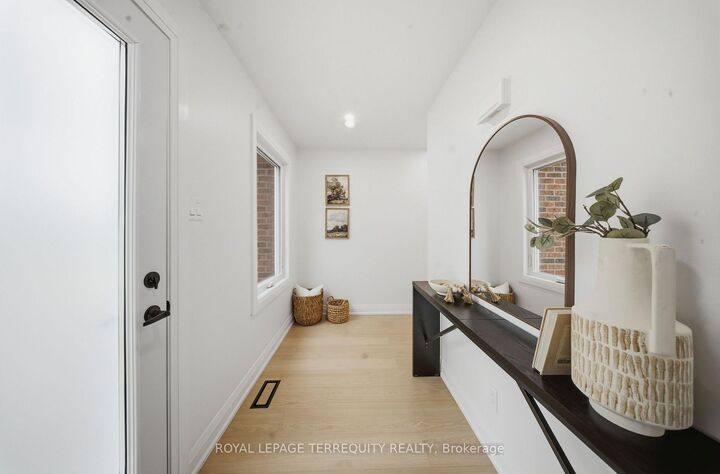 Property Photo:  42 Plumridge Court  ON L1S 3Z8 
