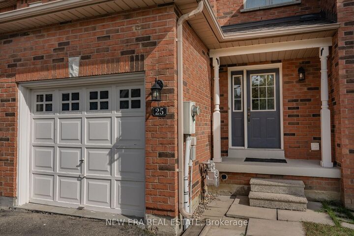 Property Photo:  25 Berkindale Court  ON L6Y 5G1 