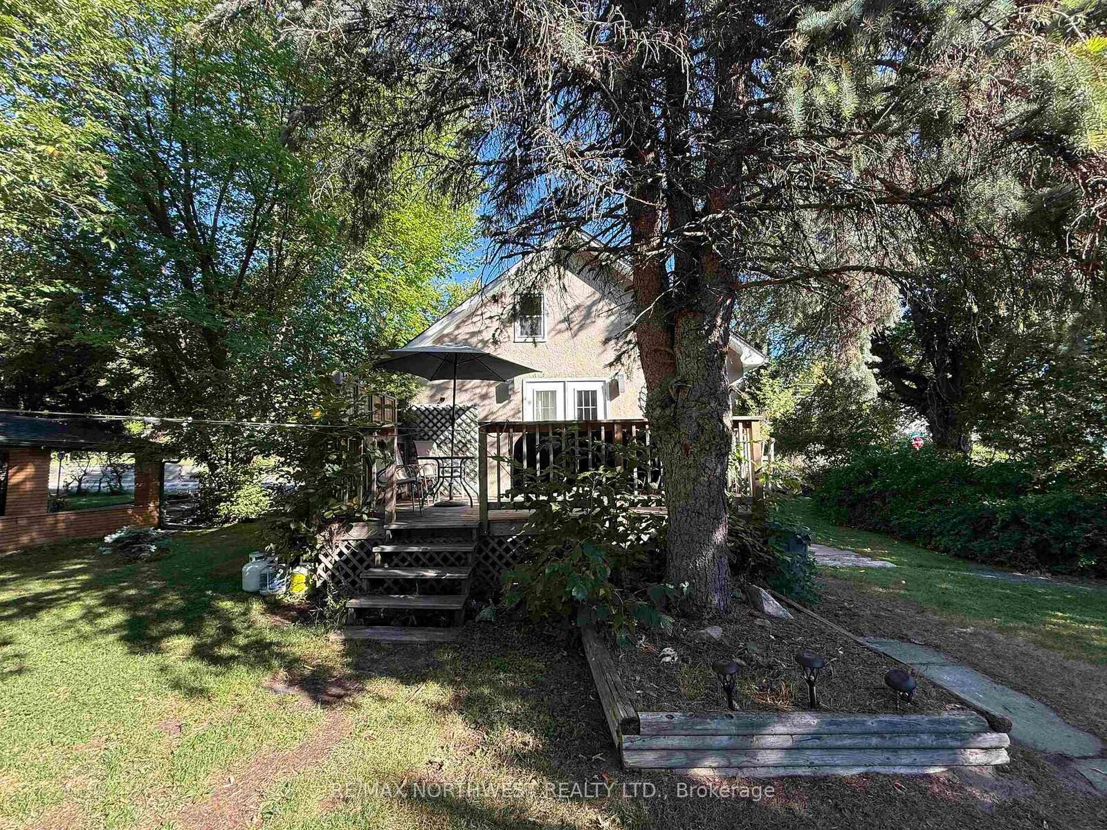 Property Photo:  55 Norman Drive Drive  ON P9N 3T5 
