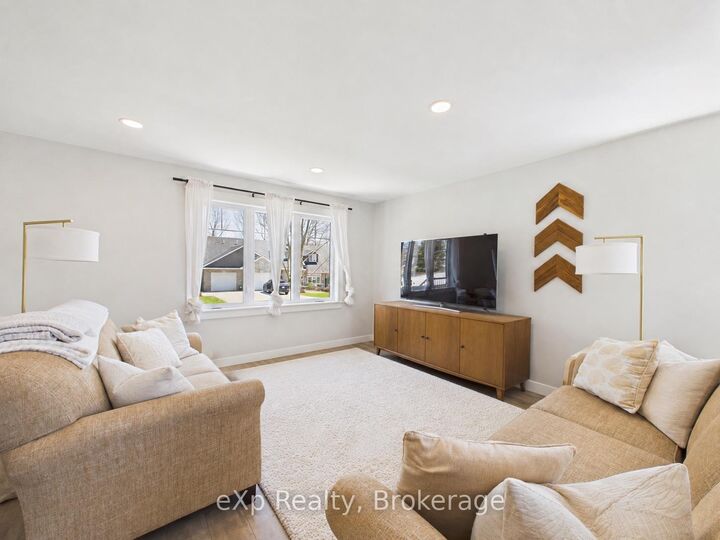 Property Photo:  966 Charles Street A Upper  ON N2Z 2C3 