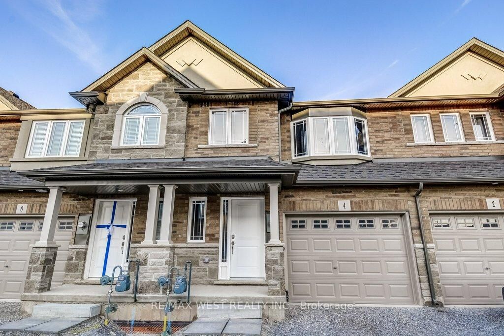 Property Photo:  4 Glade Lane  ON L0R 1P0 