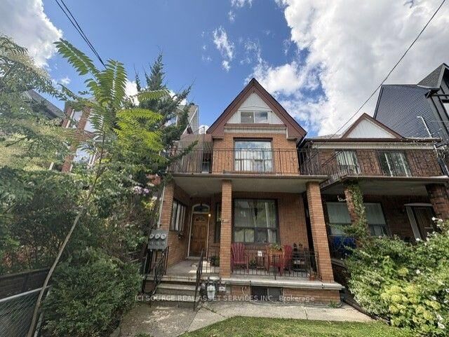 Property Photo:  146 Brunswick Avenue 2  ON M5S 2M2 