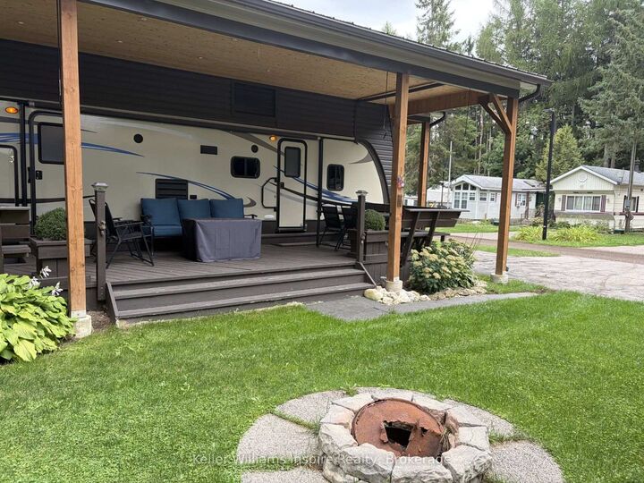 Property Photo:  619 Oak Street  ON N1M 2W5 