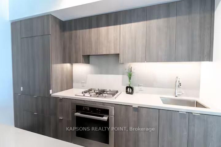 Property Photo:  7 Grenville Street 6512  ON M4Y 1A1 