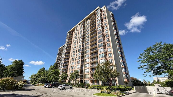 Property Photo:  20 Cherrytree Drive 1107  ON L6Y 3V1 