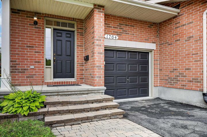 Property Photo: 1764 Plainridge Crescent ON K4A 0L9