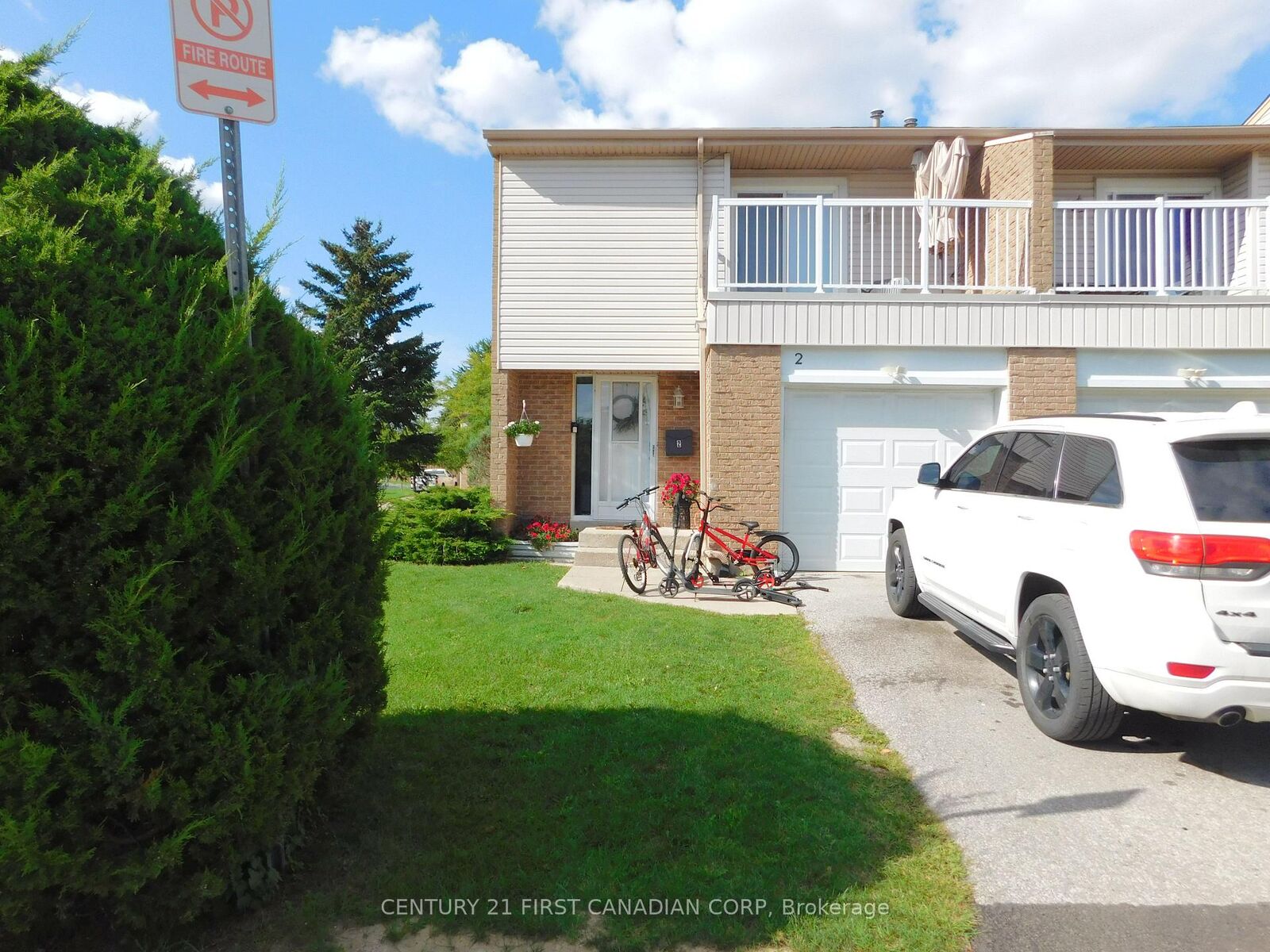 Property Photo:  500 Osgoode Drive 2  ON N6E 2G9 