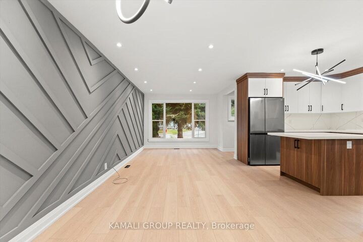 Property Photo:  63 Walter Avenue Main  ON L3Y 2T4 