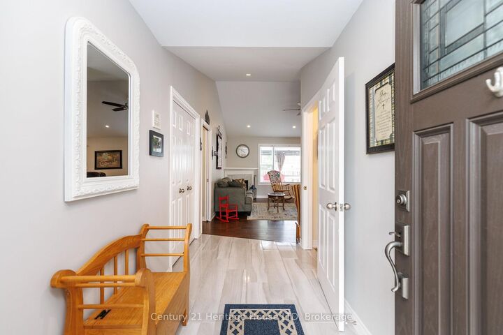 Photo de la propriété:  621 Parkdale Avenue  ON L2A 5B3 
