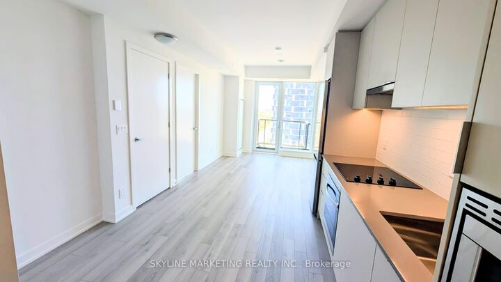 Property Photo: 3079 Trafalgar Road 1504 ON L6H 8C5