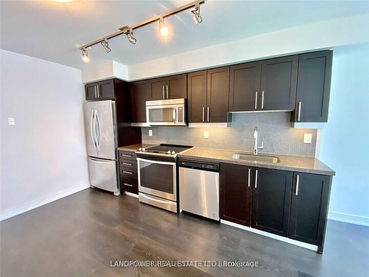 Property Photo:  525 Adelaide Street W 1122  ON M5V 0N7 