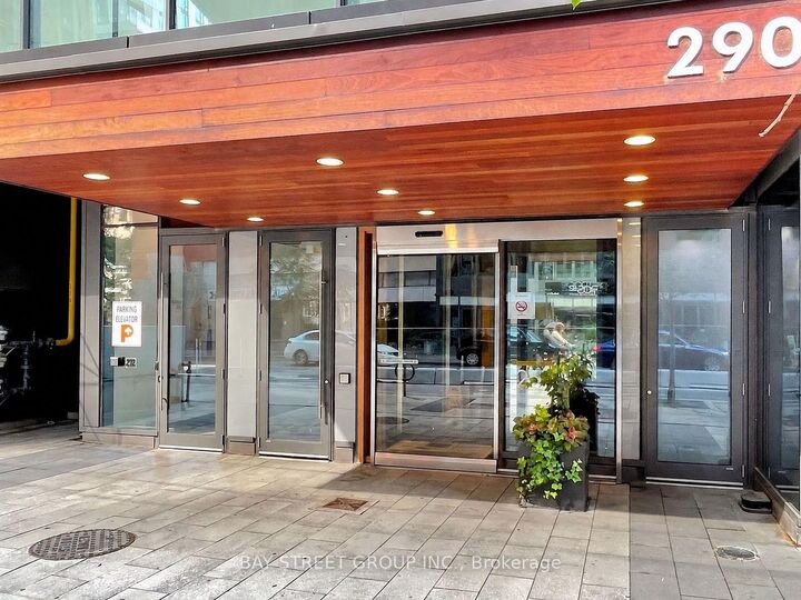 Property Photo:  290 Adelaide Street W 1303  ON M5V 0P3 