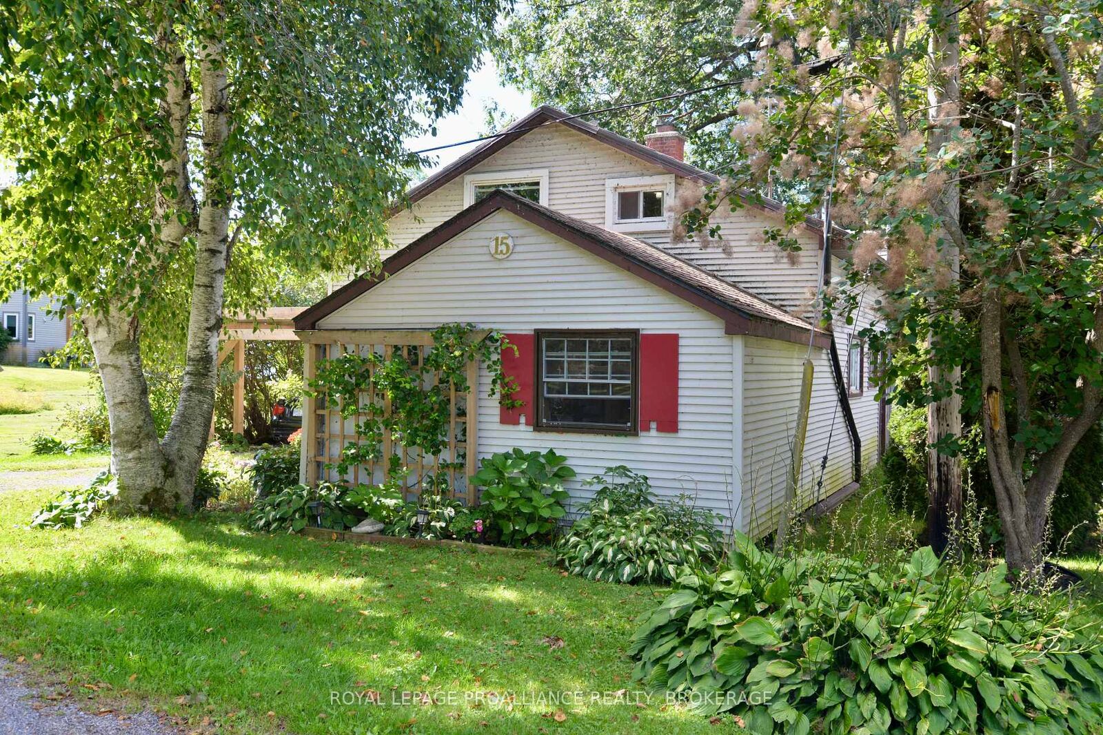 Property Photo:  15 Sturtivans Lane  ON K7G 2V4 