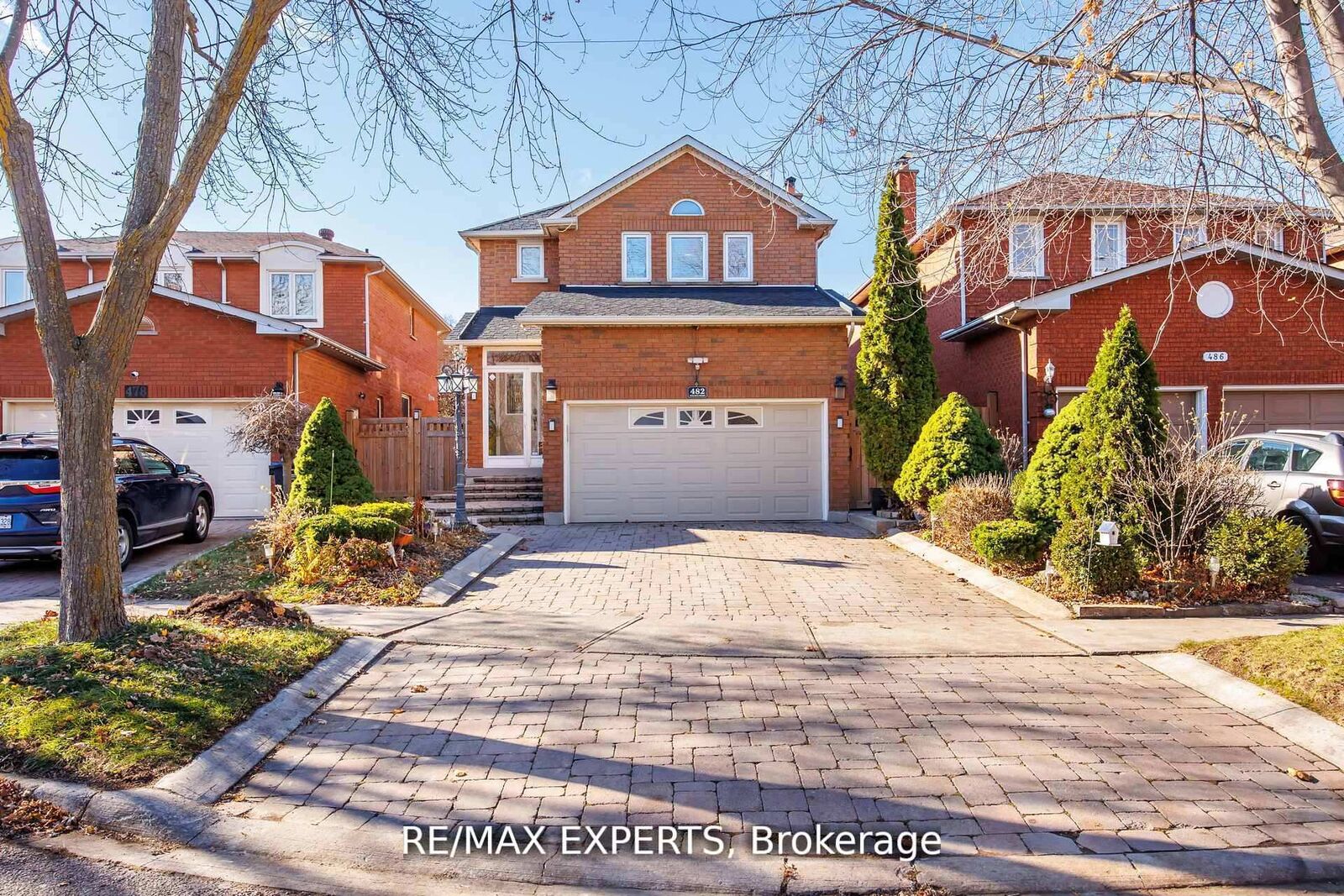 Property Photo:  482 Malaga Road  ON L5B 3W2 