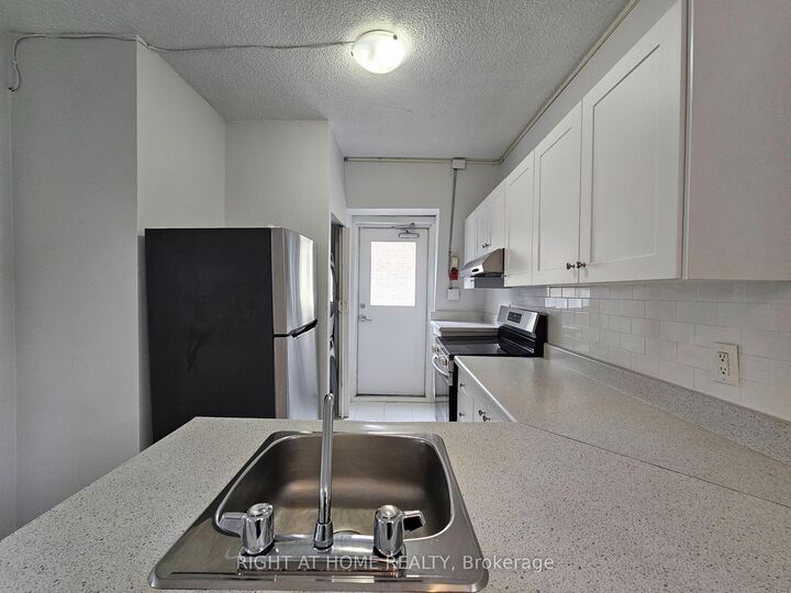 Property Photo:  505 Church Street 302  ON M4Y 1H2 