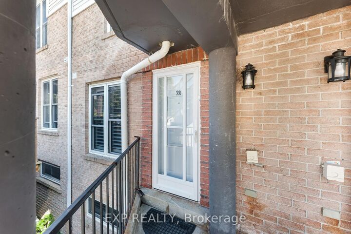 Property Photo:  115 Main Street S 28  ON L3Y 8J2 