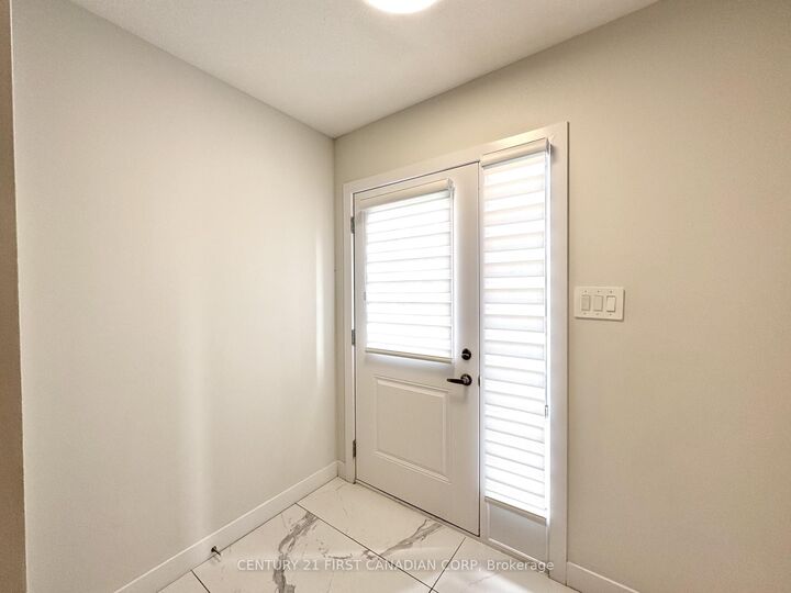 Property Photo:  349 Southdale Road E 29  ON N6E 1A2 