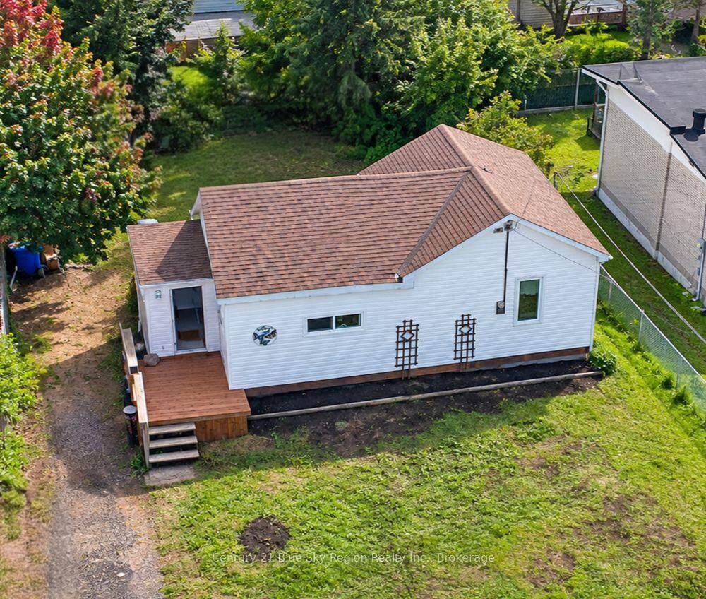 Property Photo:  239 Gould Avenue  ON P1B 7C6 