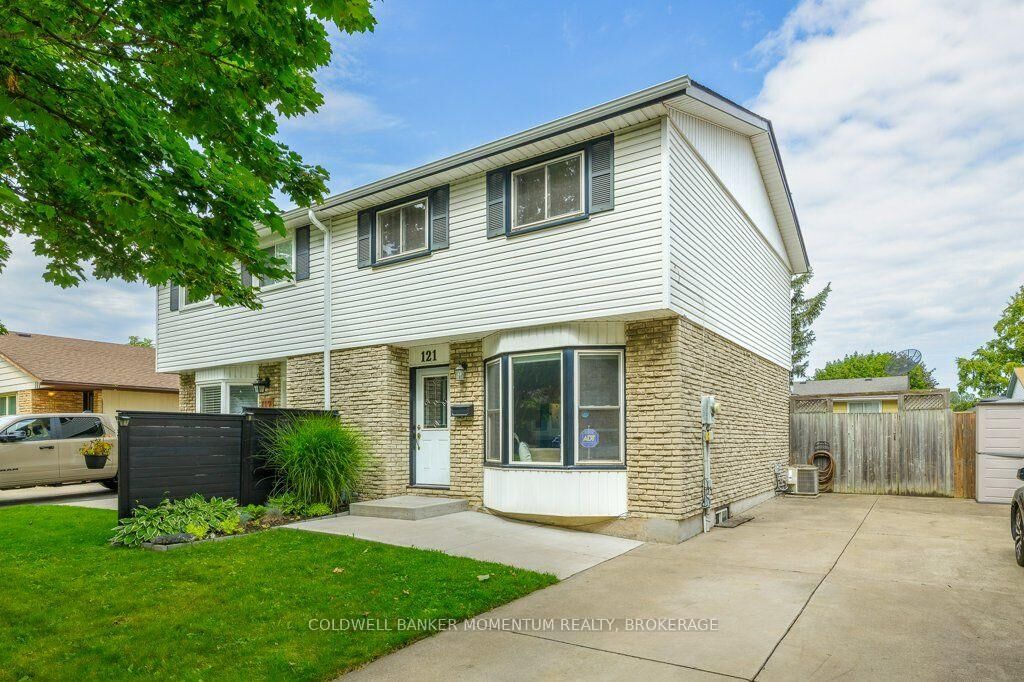 Property Photo: 121 Dorothy Street ON L2N 6Z6