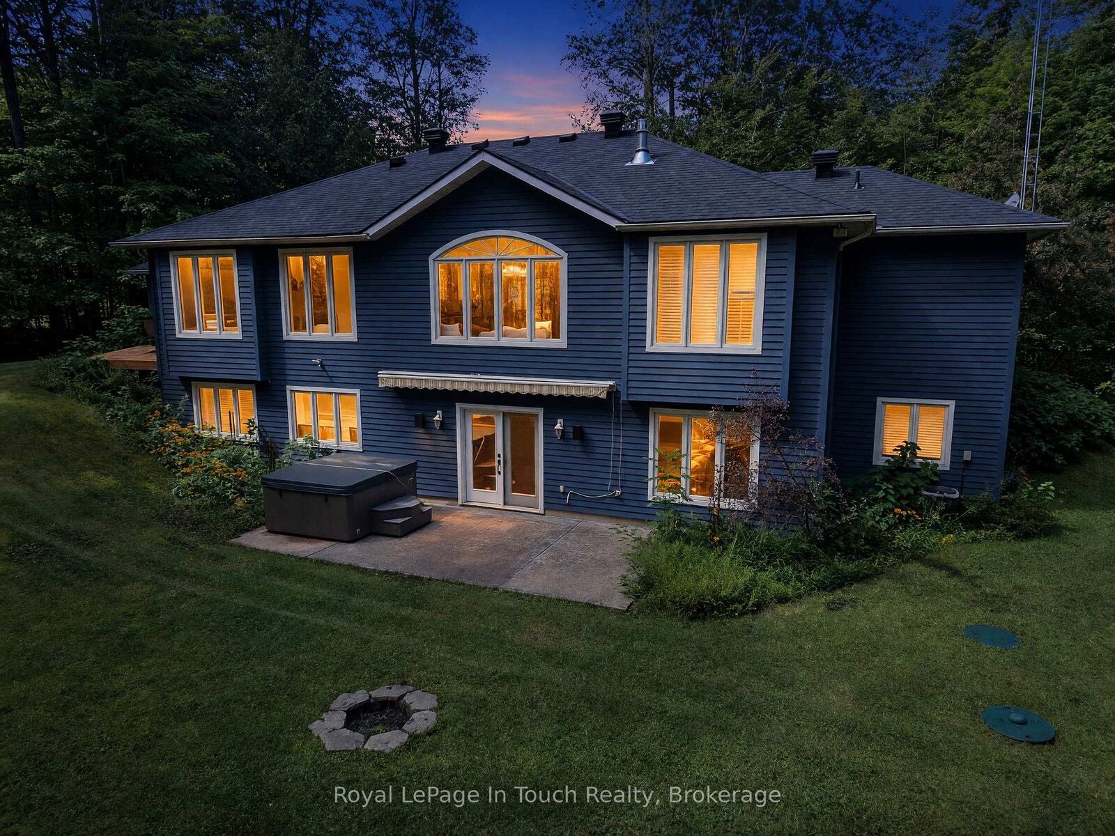 Property Photo:  106 Copeland Creek Drive  ON L9M 0M2 
