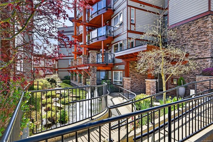 Property Photo:  6591 Lincroft Rd #202  BC V9Z 1M2 
