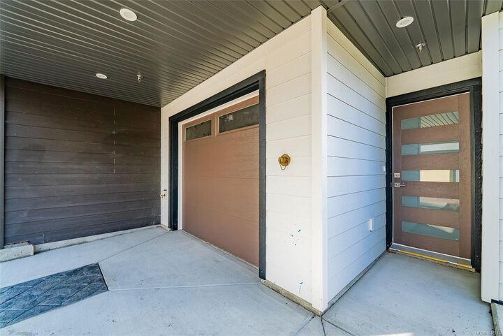 Property Photo:  1615 Northfield Rd #108  BC V9S 5A8 