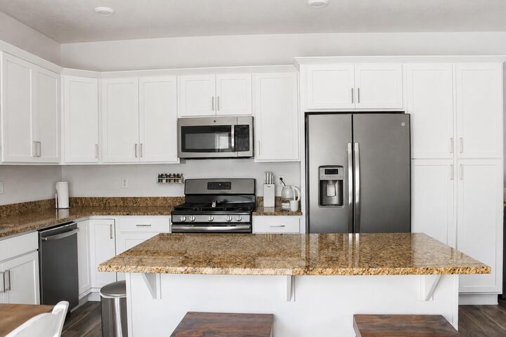 Property Photo:  1457 W Topaz Dr B  UT 84720 