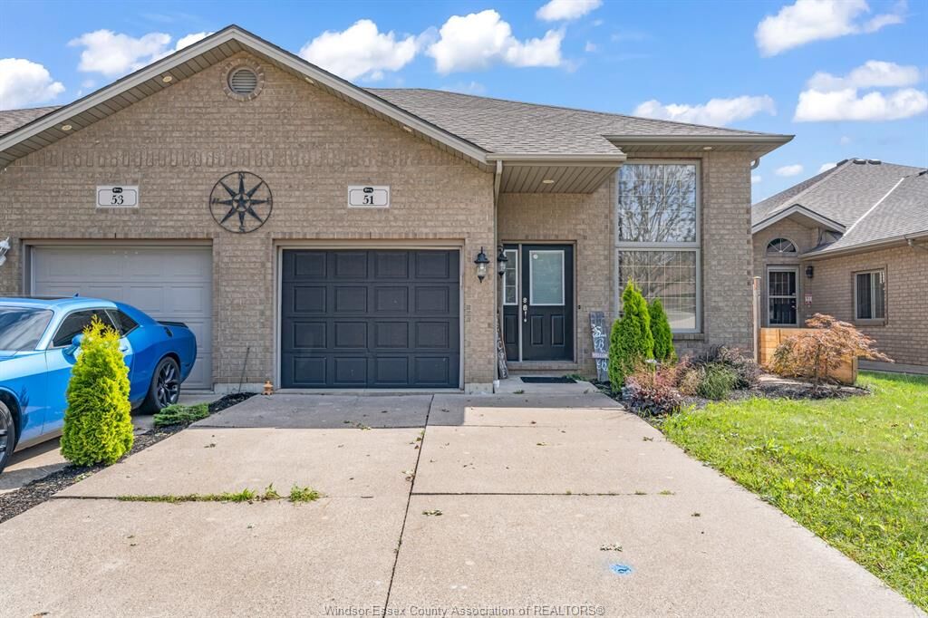 Property Photo: 51 Anfred ON N8H 5L3