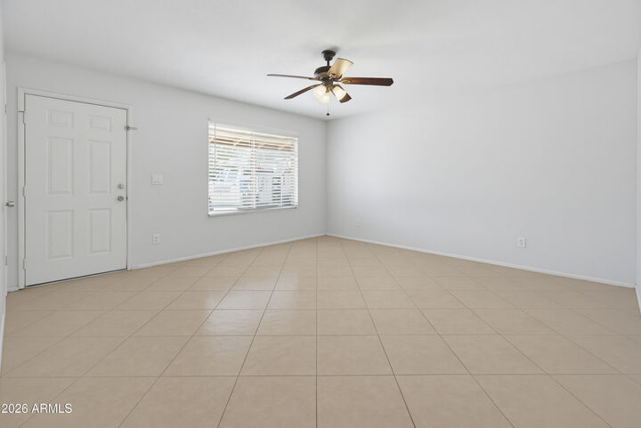Property Photo: 1518 W 5th Place AZ 85281