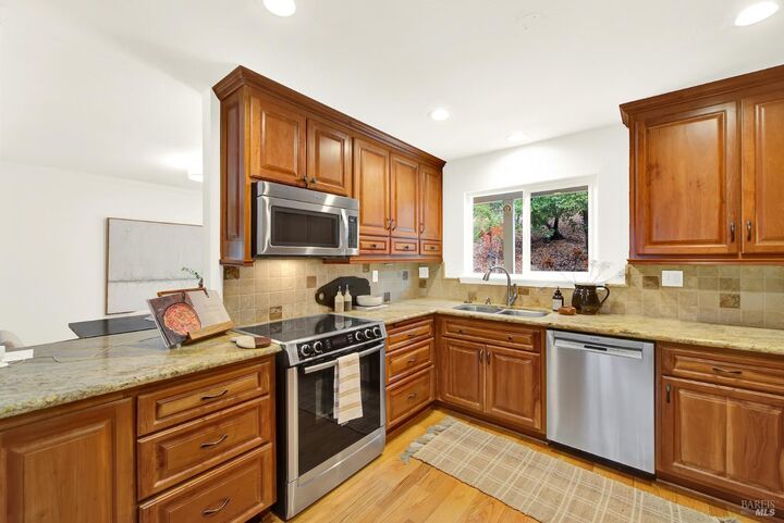 Property Photo:  30 Oak Springs Drive  CA 94558 