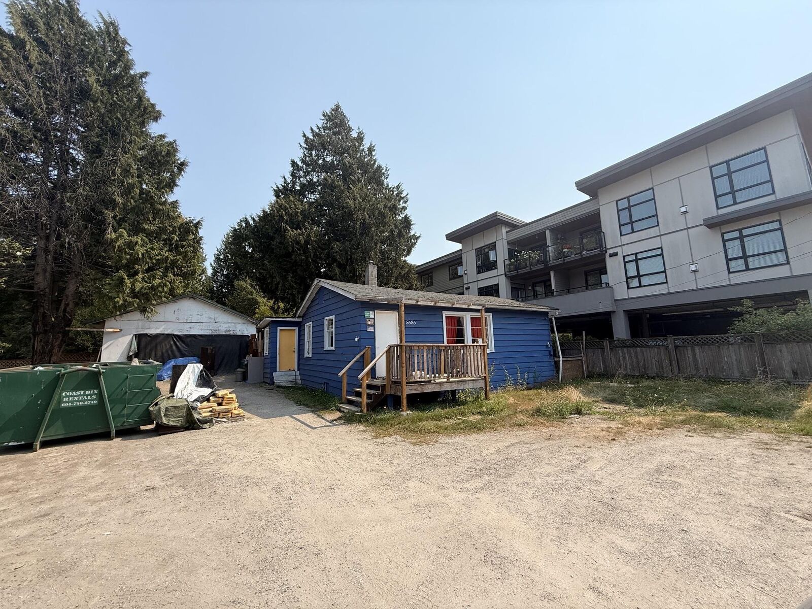 Property Photo: 5686 Wharf Avenue BC V0N 3A0