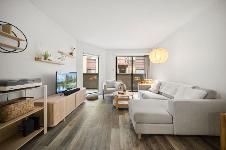 Property Photo:  975 W 13th Avenue 209  BC V5Z 1P4 