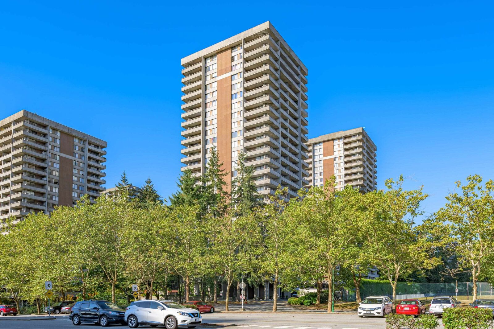 Property Photo: 3755 Bartlett Court 1803 BC V3J 7G7