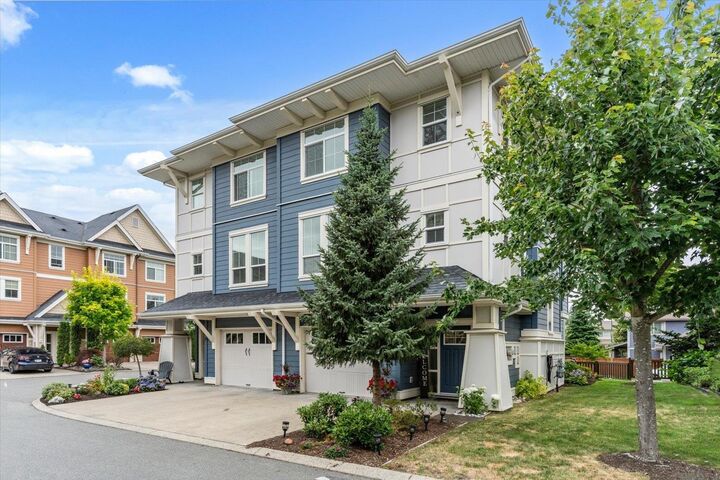 Property Photo:  45290 Soowahlie Crescent 10  BC V2R 0S6 
