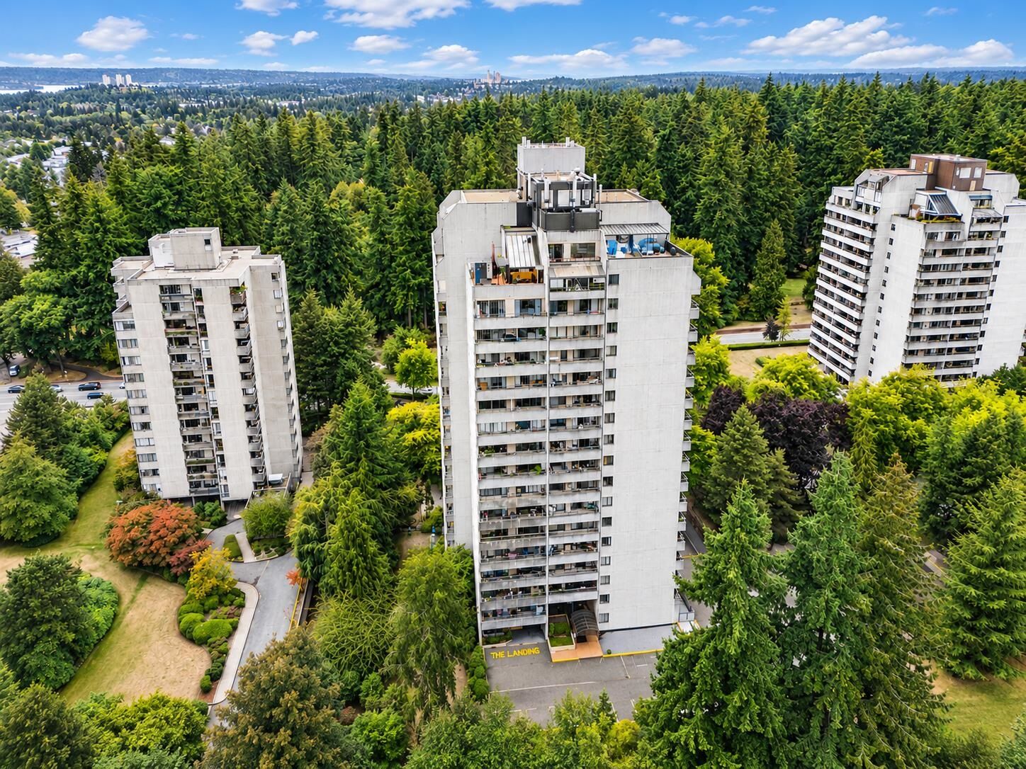 Property Photo:  6595 Willingdon Avenue 1608  BC V5H 4E5 