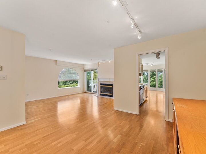 Property Photo:  7620 Columbia Street 401  BC V5X 4S8 