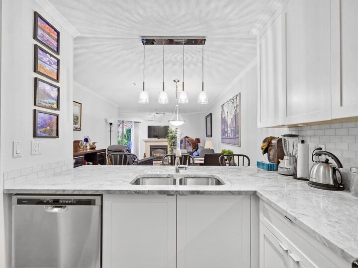 Property Photo: 78 Richmond Street 207 BC V3L 5T2
