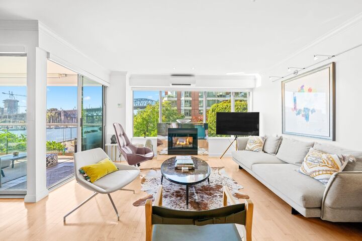 Property Photo:  1600 Hornby Street 303  BC V6Z 3H2 