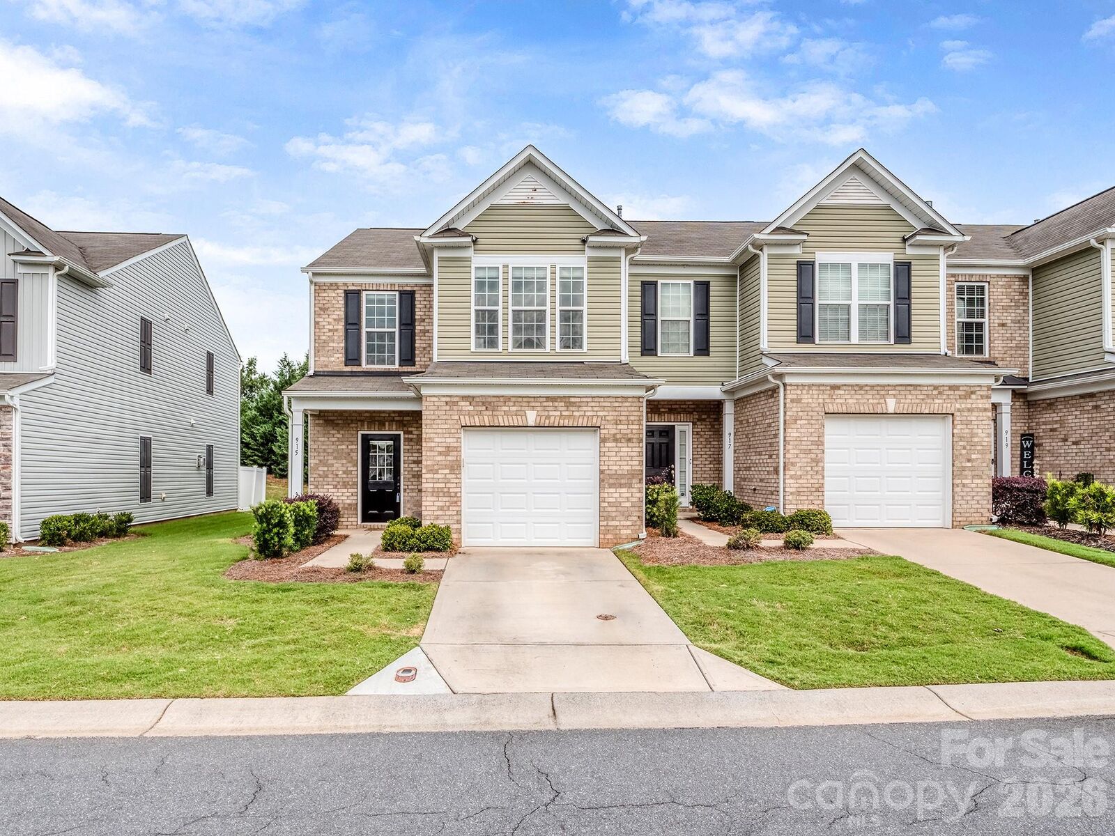 Property Photo: 915 Wicawa Road SC 29708