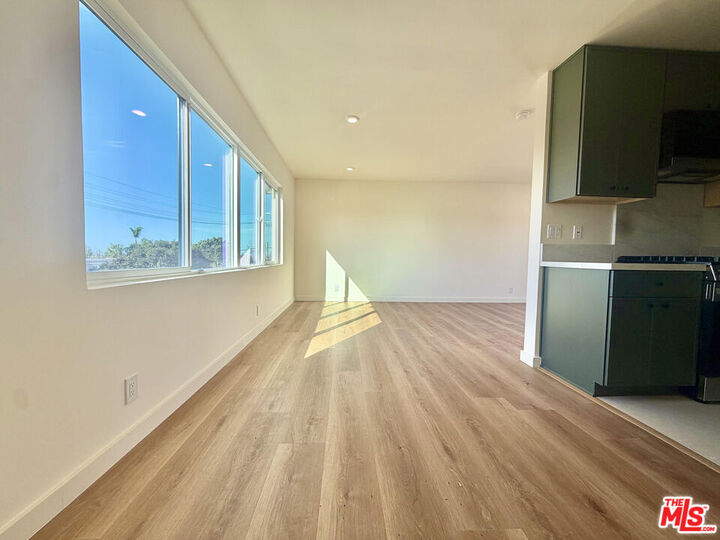 Property Photo:  16185 W Sunset Blvd, Unit 6  CA 90272 