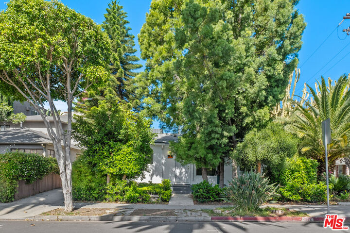Property Photo: 739 Westbourne Dr CA 90069