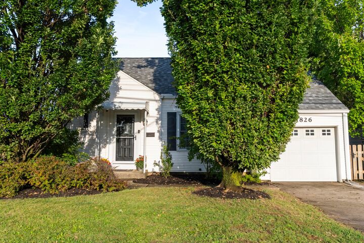 Property Photo:  1826 Kenny Road  OH 43212 