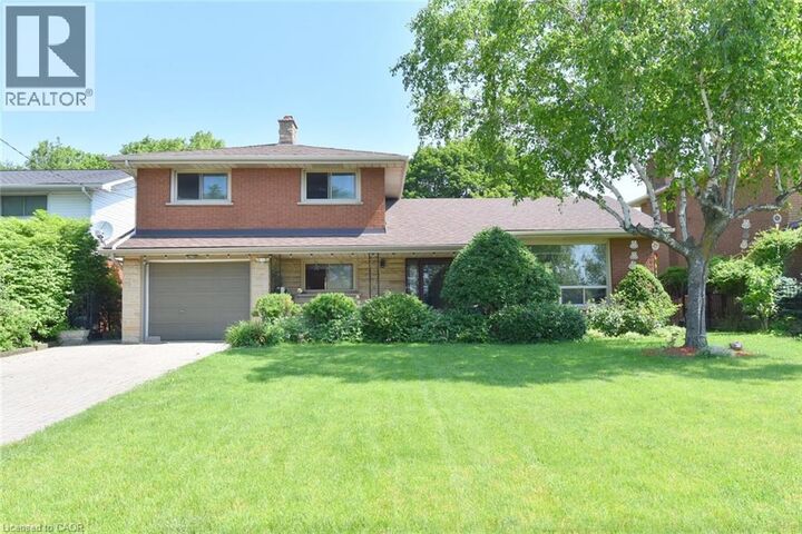 Property Photo:  372 Fennell Avenue West  ON L9C 1G4 