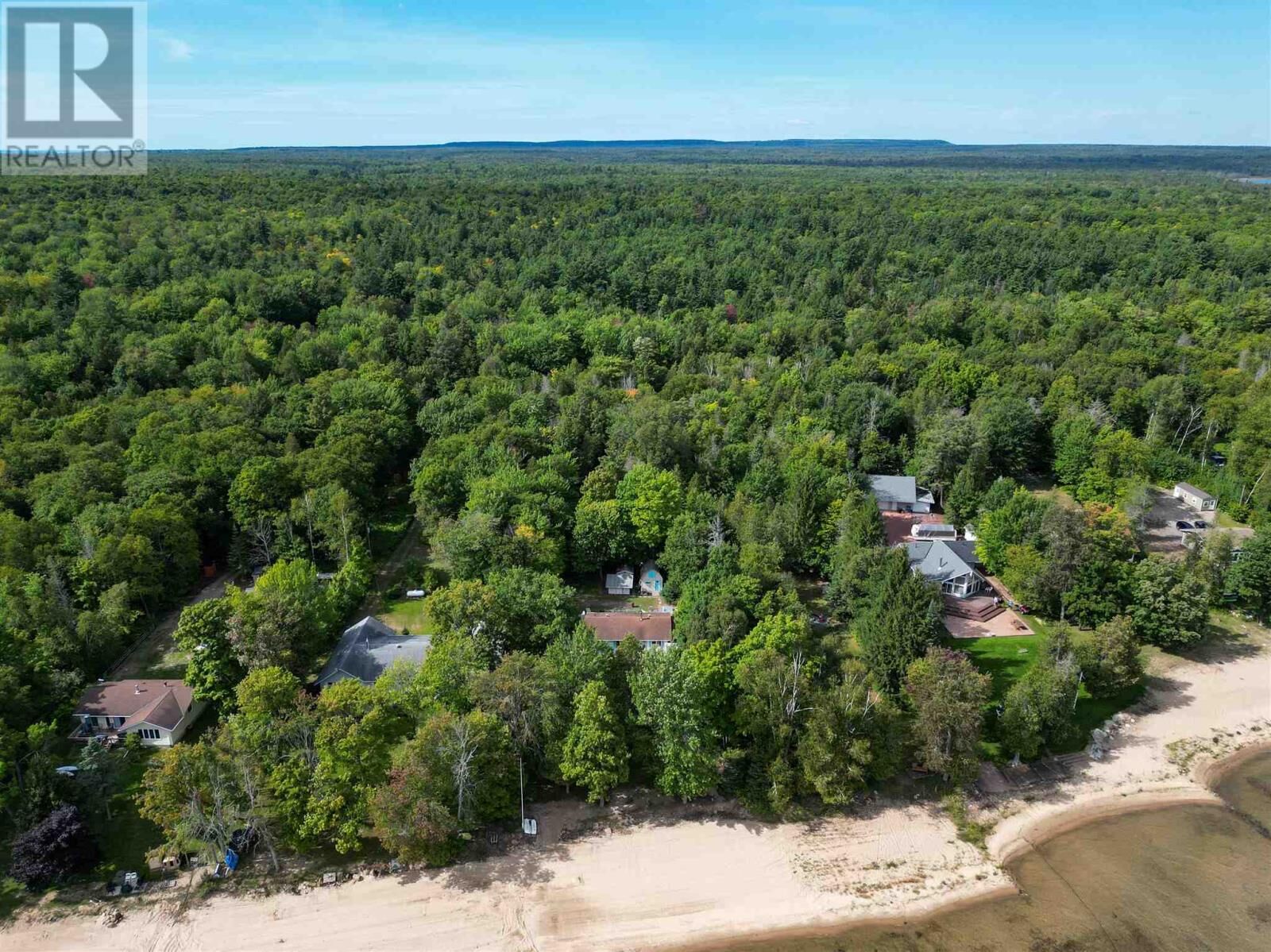 Property Photo: 5364 Wierzbicki Dr ON P0R 1J0