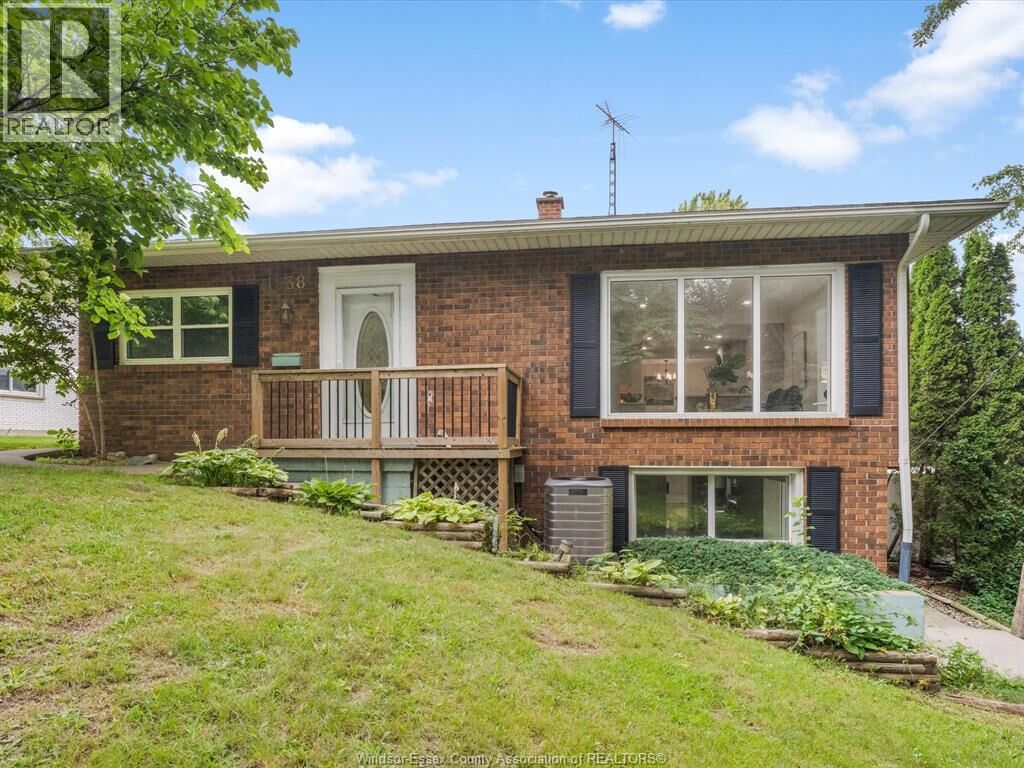 Property Photo:  1838 Seacliff Drive  ON N9Y 2M6 