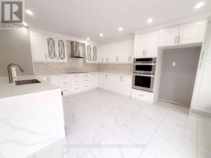 Property Photo: 7 Kidd Crescent ON L9R 0E1