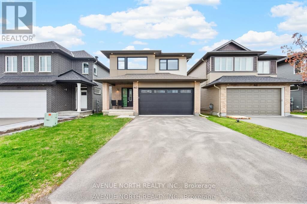 Property Photo:  843 Sendero Way  ON K2S 2W9 