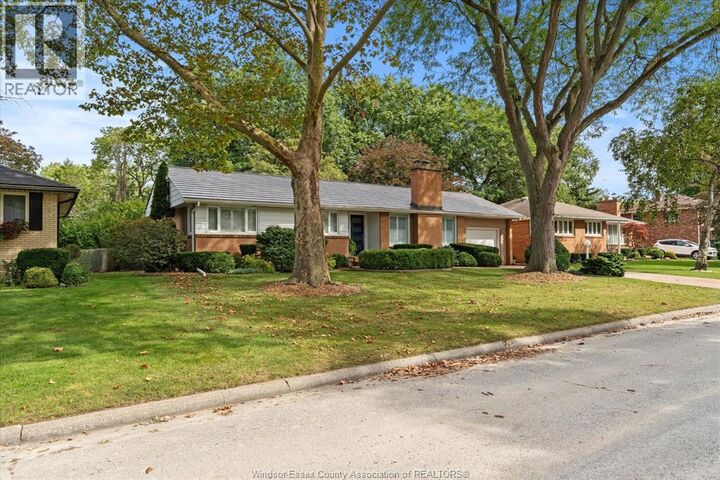 Property Photo:  730 Champlain Drive  ON N9E 1M5 